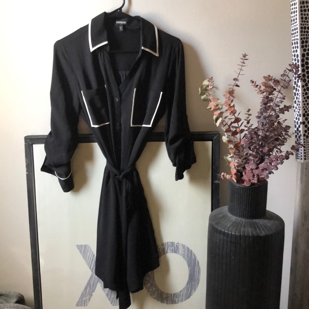 EXPRESS DRESS